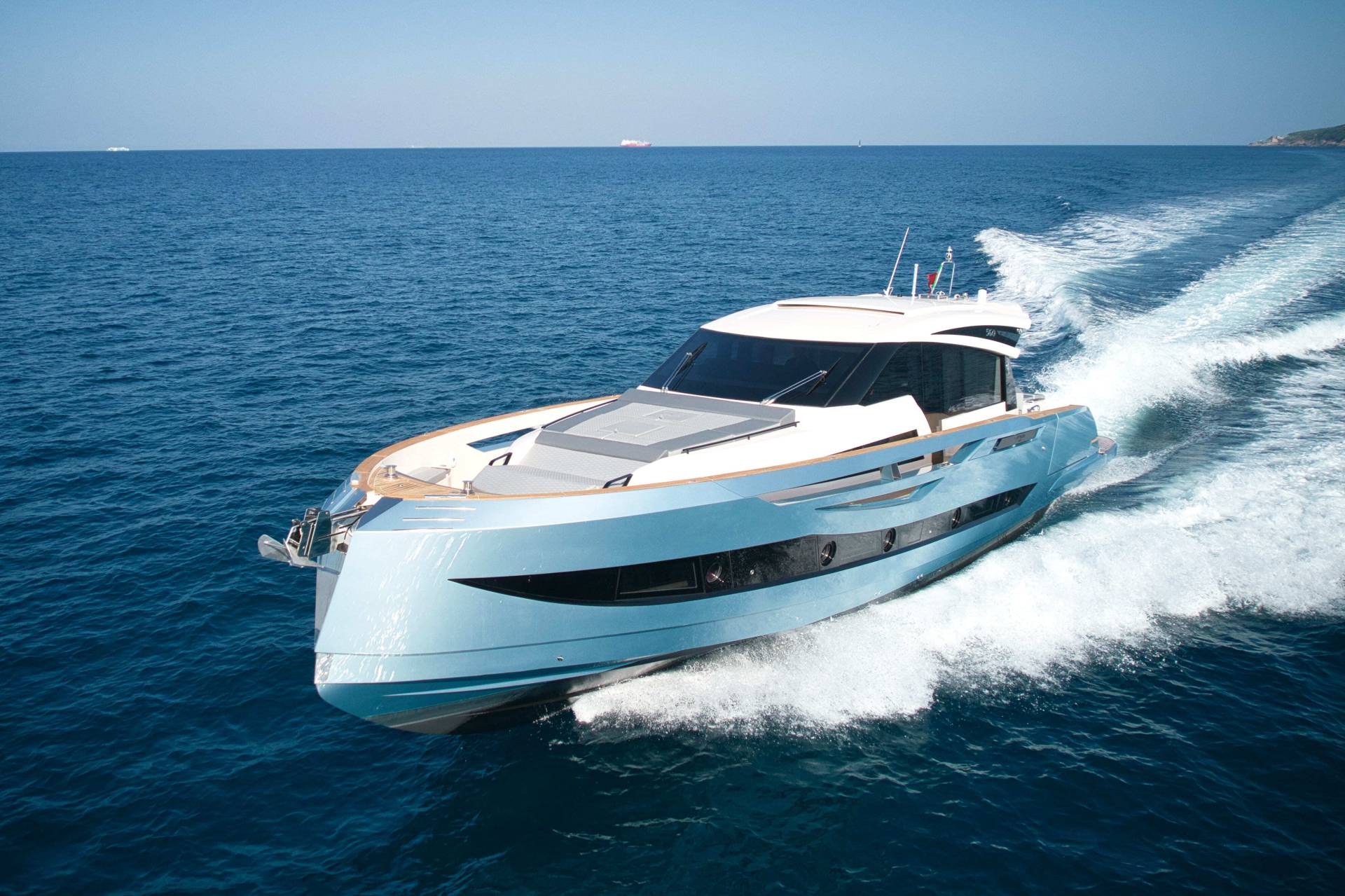 Cayman 560 Sedan — yacht 3 cabine, 3 bagni, Volvo IPS