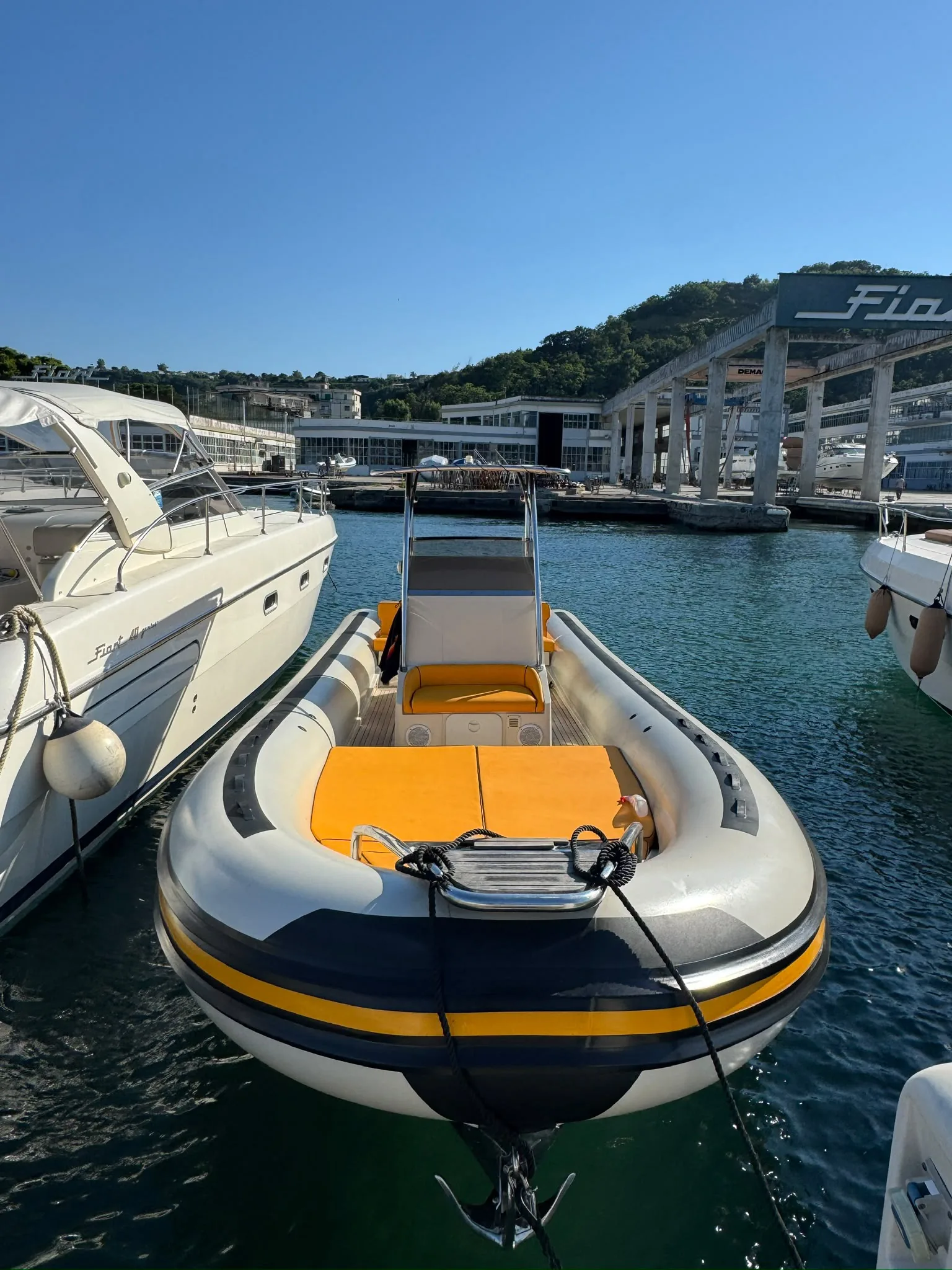 Scanner Envy 970 — noleggio gommone a Napoli nel Golfo