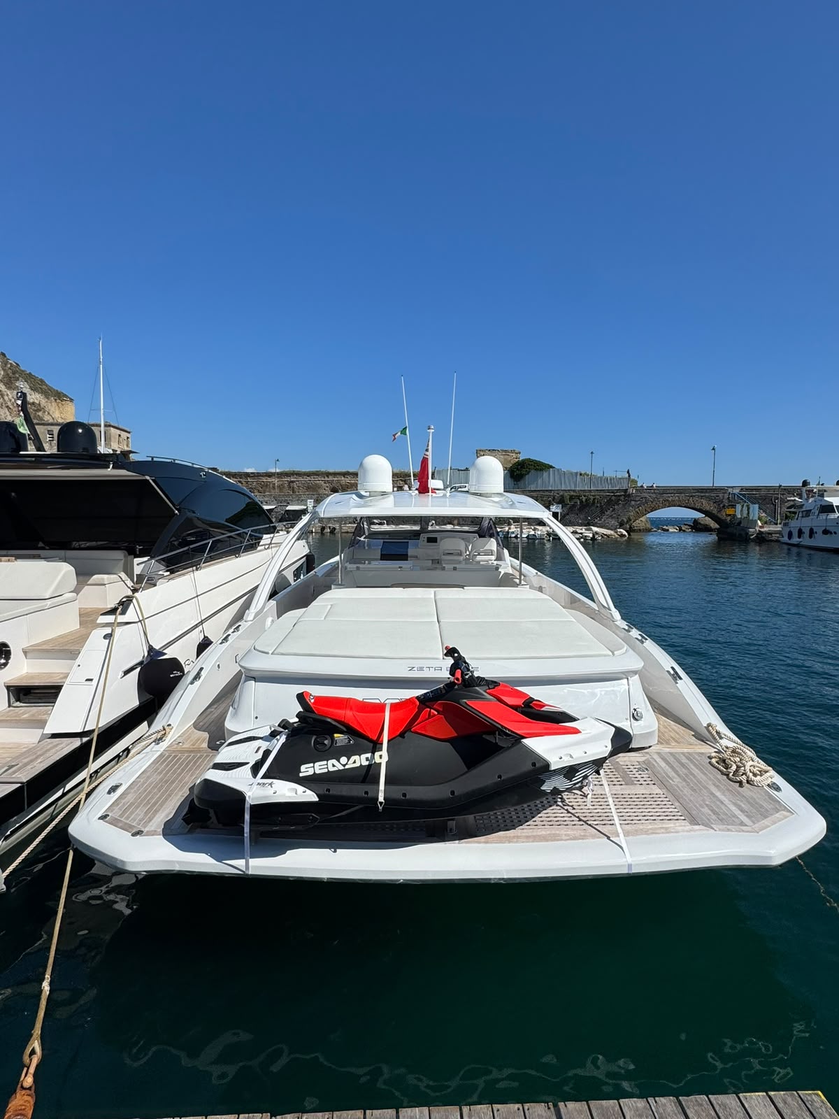 Zeta Elle ZL 20 — piattaforma di poppa con Sea-Doo